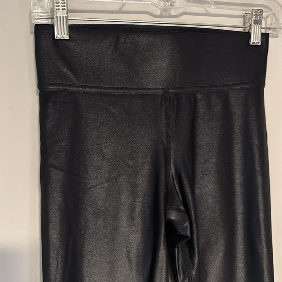 CARBON38 hi rise 7/8 Legging in Takara Shine size small - Picture 3 of 6